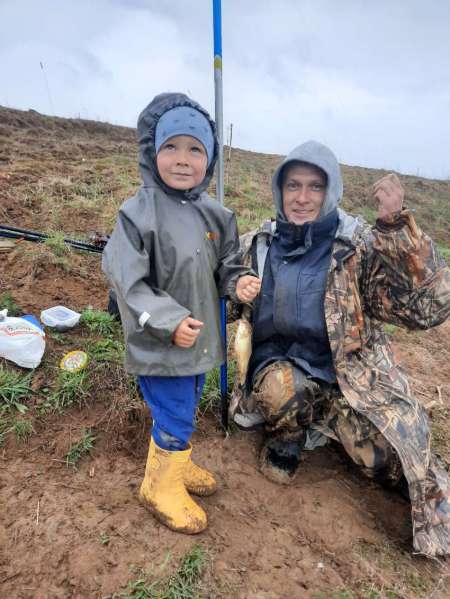 Классика. Поплавок на деревенском пруду. Классика. Поплавок на деревенском пруду.