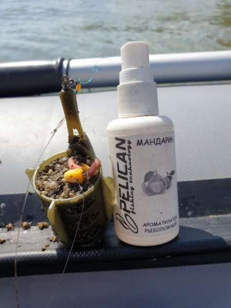 На реку с лодкой за лещом и сазаном