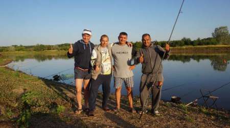 Ночная рыбалка на День рыбака