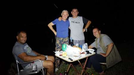 Ночная рыбалка на День рыбака