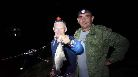 Ночная рыбалка на День рыбака