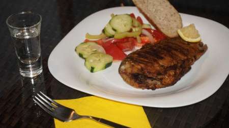 Ночная рыбалка на День рыбака