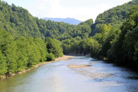Трудовая рыбалка на горной реке Трудовая рыбалка на горной реке