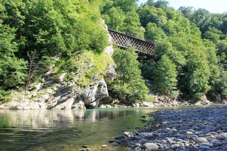 Трудовая рыбалка на горной реке Трудовая рыбалка на горной реке