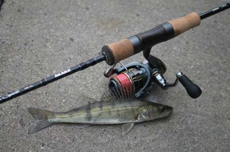 Тестируем новый спиннинг для мормышинга 2020 Тестируем новый спиннинг для мормышинга 2020